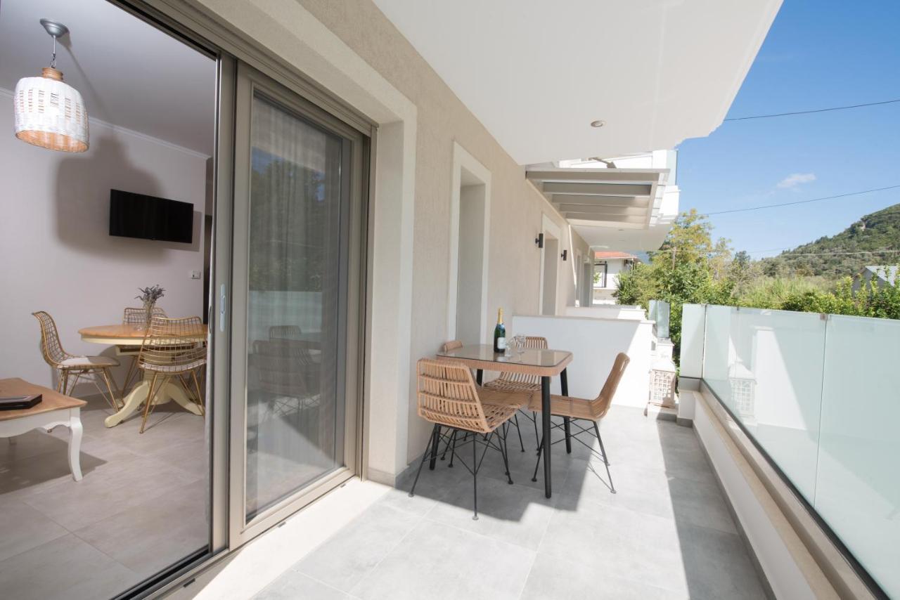 Kampos Apartment Vasiliki  Exterior photo